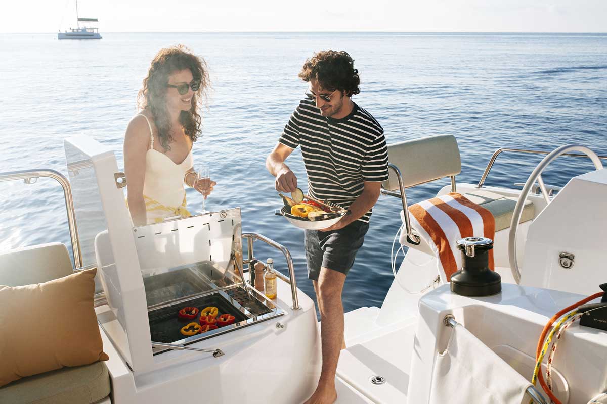 Catamarans HOME